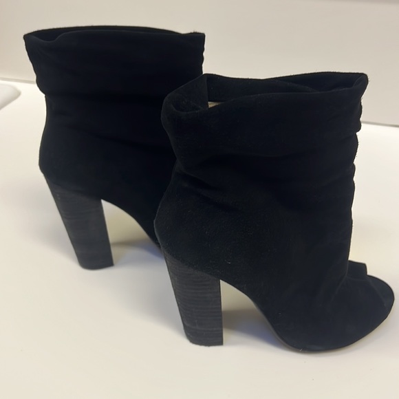 Kristin Cavallari Chinese Laundry Laurel Black Suede Peep Toe Booties. Size 6.5. - Picture 10 of 10